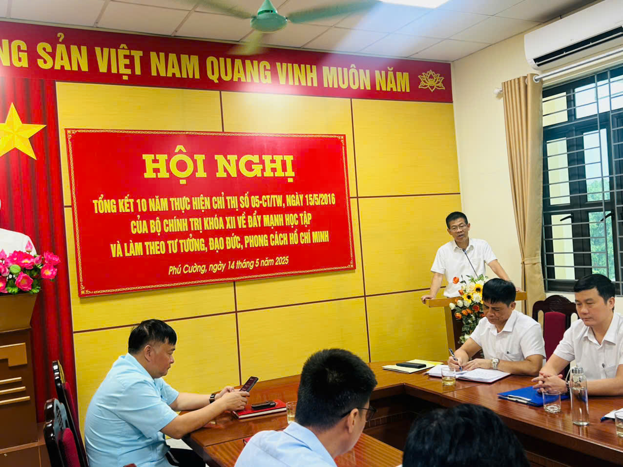 ĐẢNG ỦY XÃ PHÚ CƯỜNG TỔ CHỨC HỘI NGHỊ TỔNG KẾT 10 NĂM THỰC HIỆN CHỈ THỊ SỐ 05-CT/TW